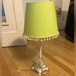Green Pom Pom Decor Lamp